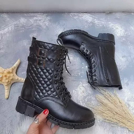 پوتین پاشنه دار