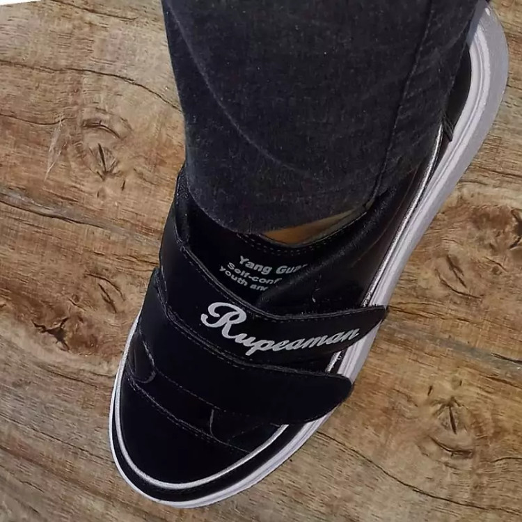 کتونی پیاده روی