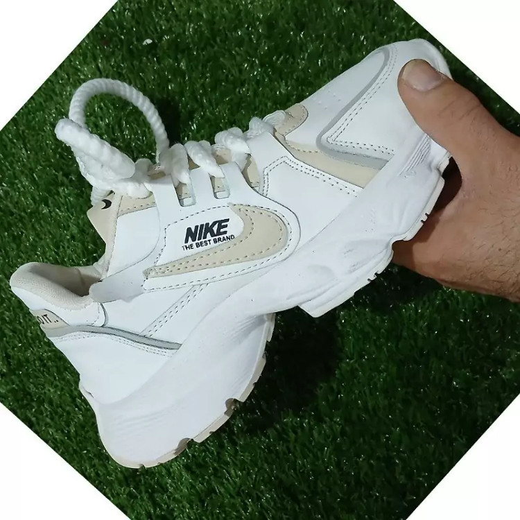 کتونی لژدار