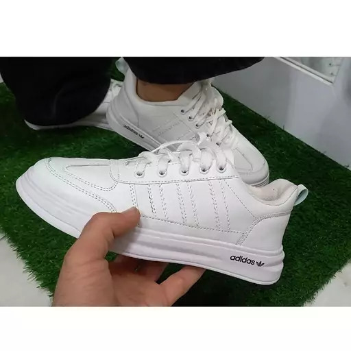 کتونی زنانه آدیداس