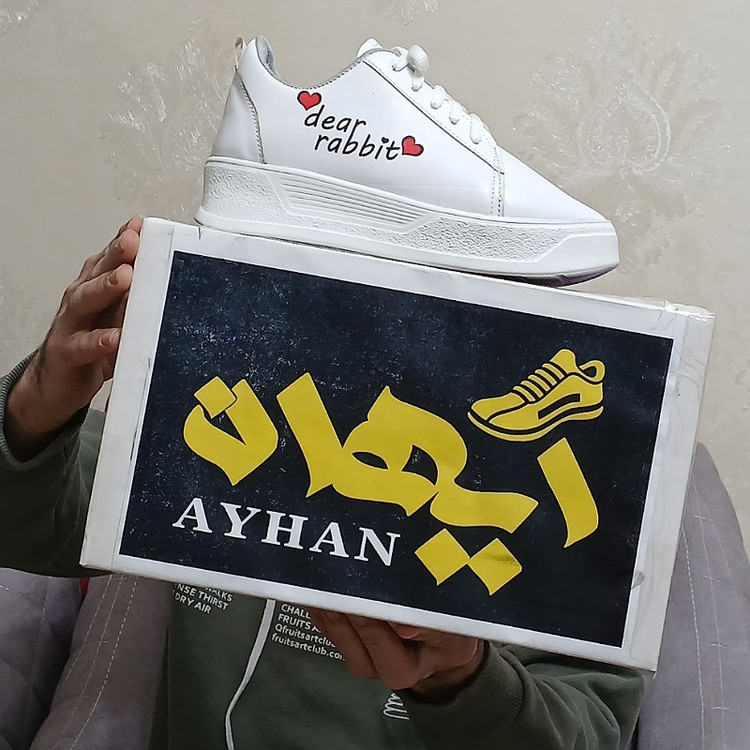 کتونی زنانه