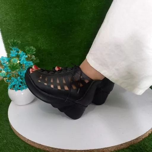 صندل زنانه مجلسی طاووسی