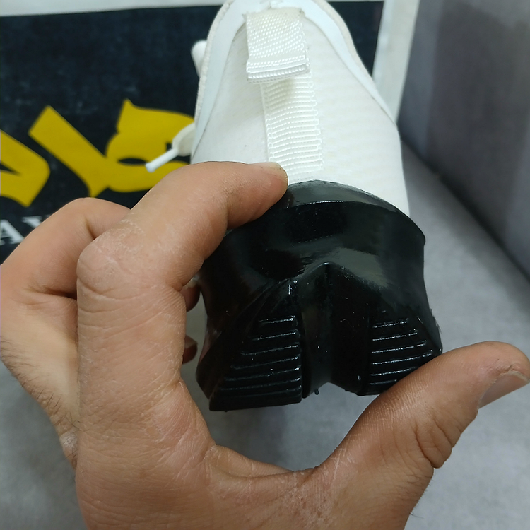 کتونی ورزشی