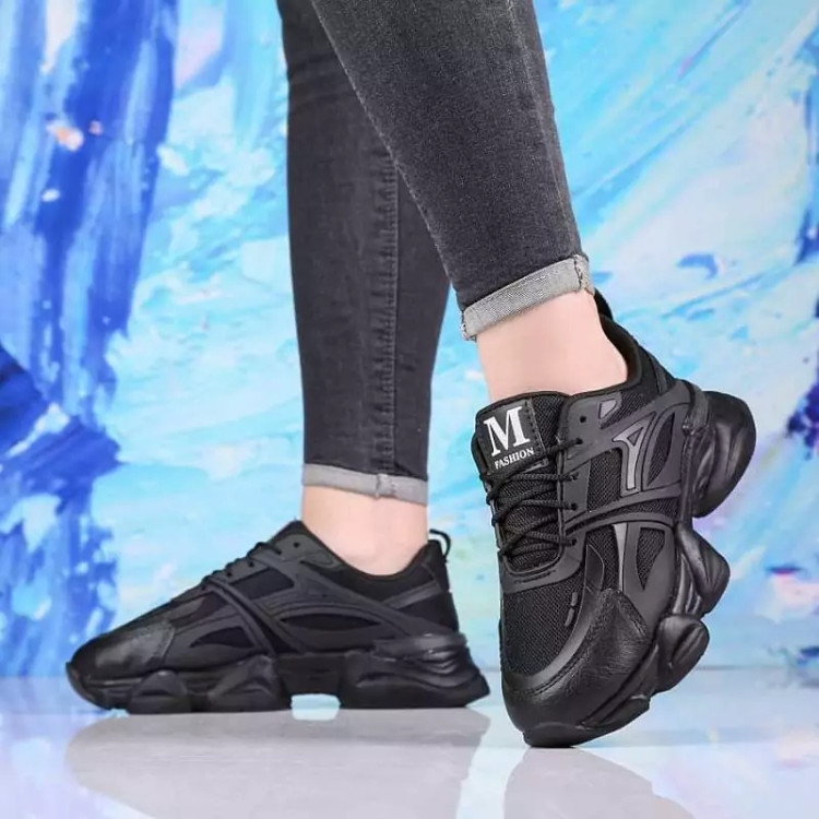 کتونی پیاده روی