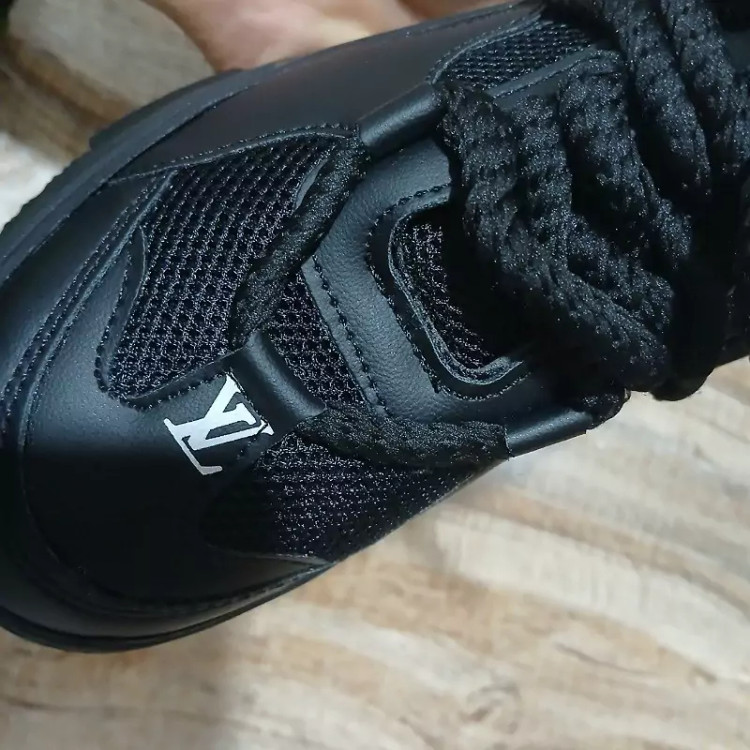 کتونی لژدار