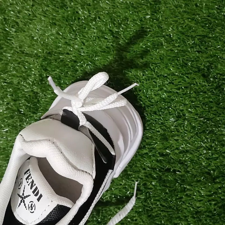 کتونی زنانه