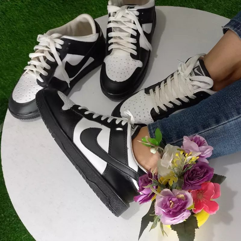 کتونی زنانه نایک nike کد ۲۱۵