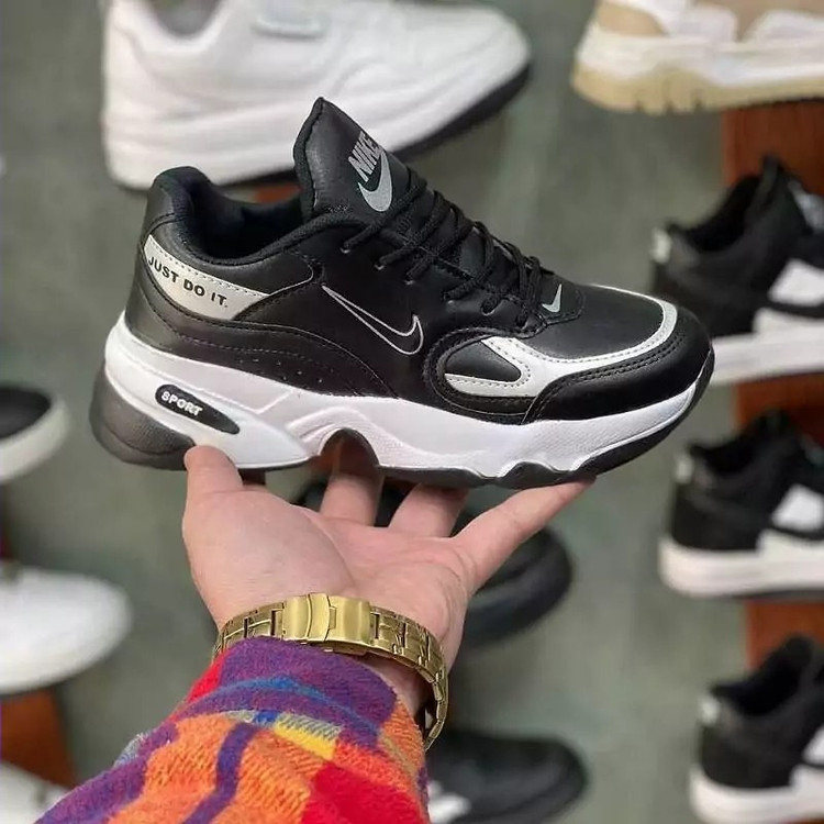 کتونی زنانه نایک