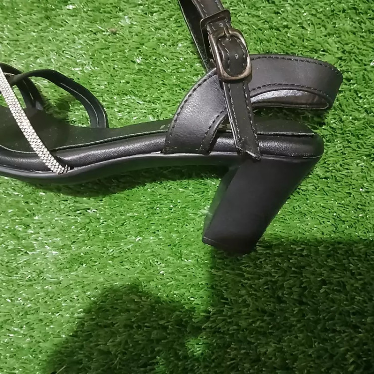 صندل مشکی زنانه