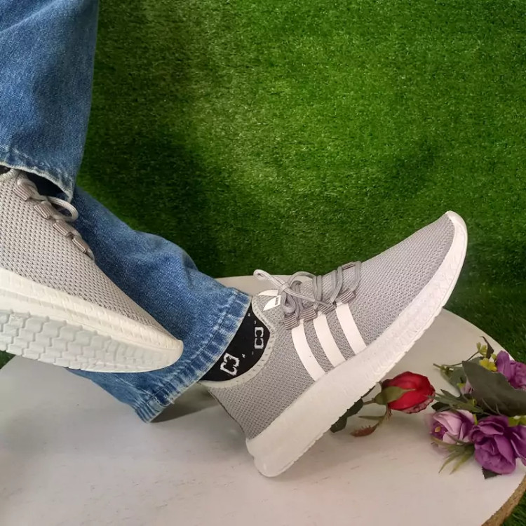 کتونی زنانه آدیداس