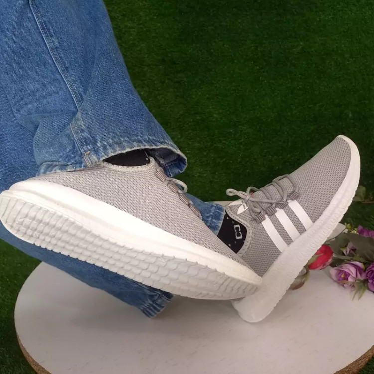 کتونی زنانه بافتی