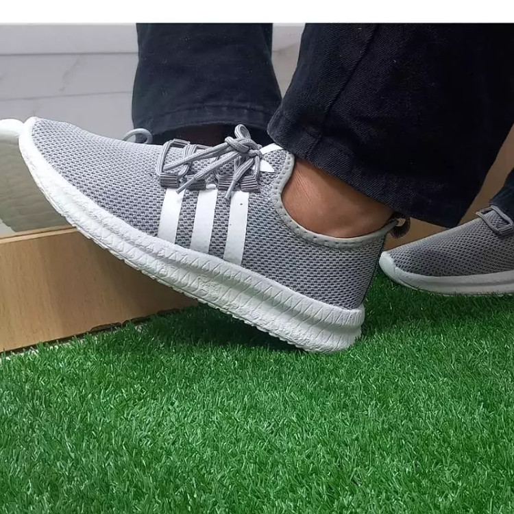 کتونی زنانه