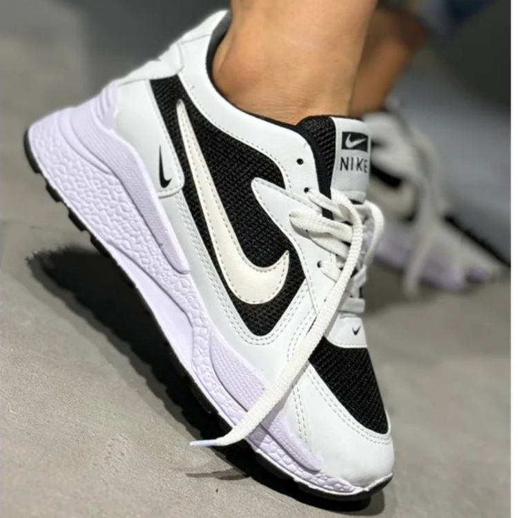 کتونی زنانه