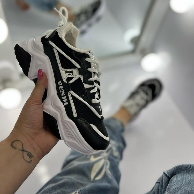 کتونی زنانه فندی