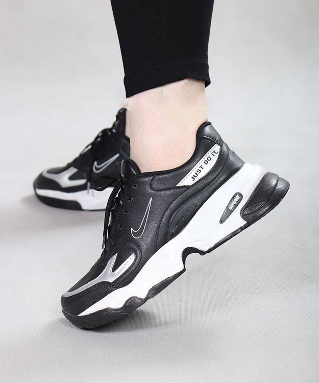 کتونی نایک زنانه