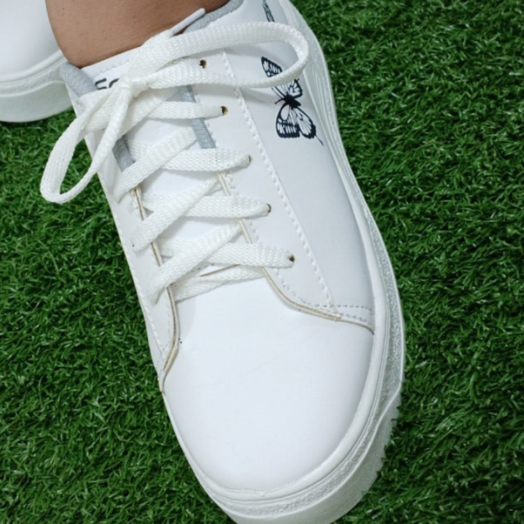 کتونی پروانه ای