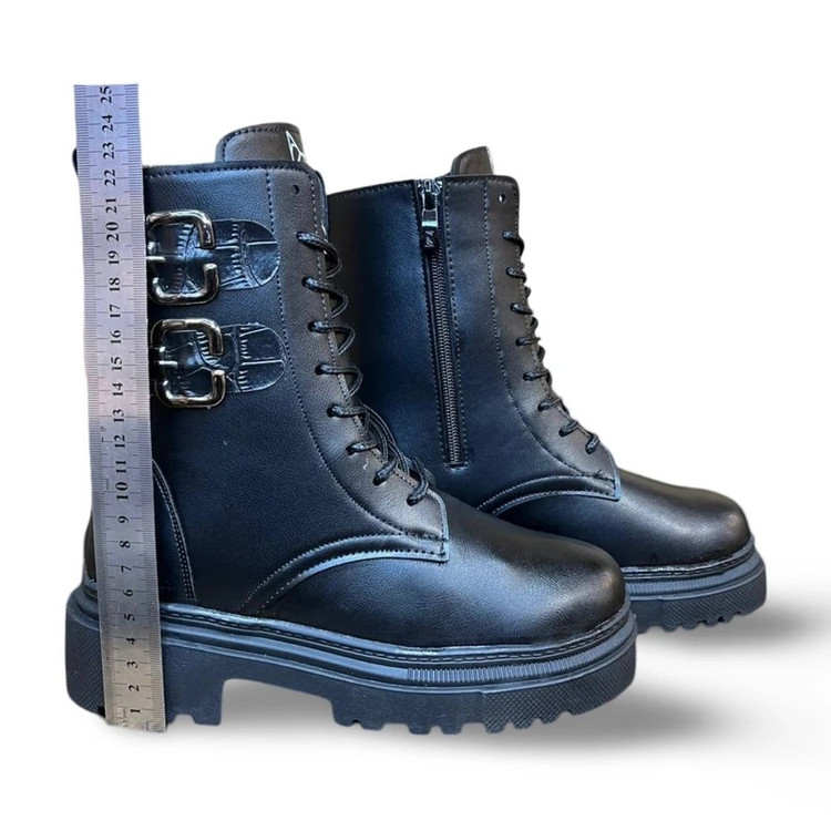 پوتین ساقدار