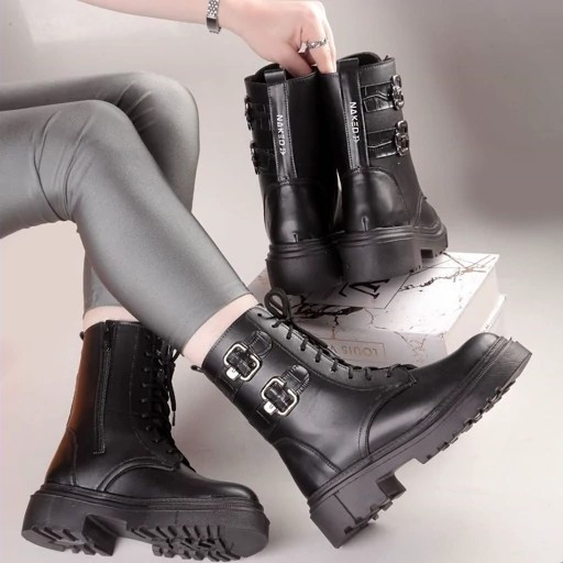 پوتین زنانه