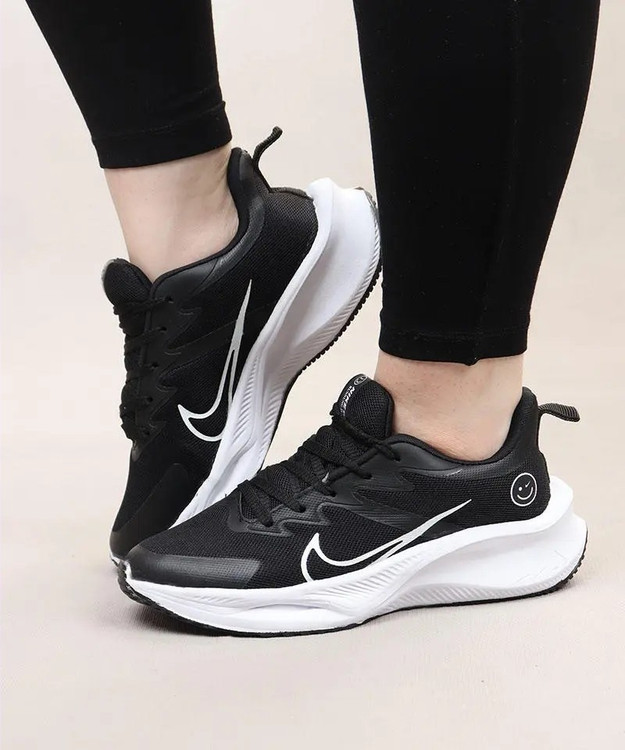 کتونی زنانه