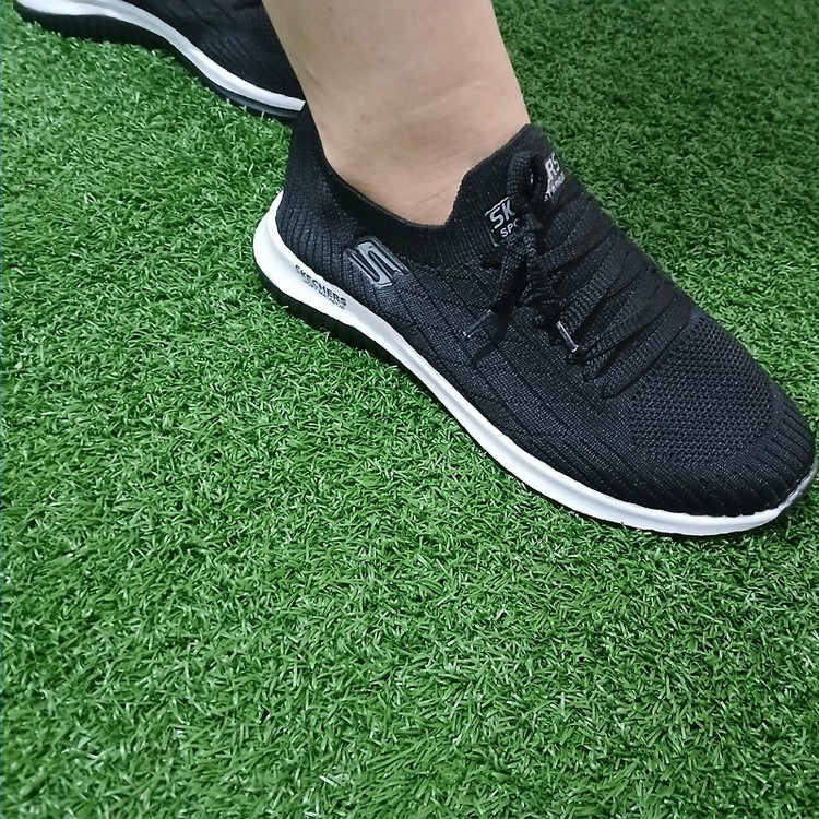 کتونی زنانه اسکیچرز