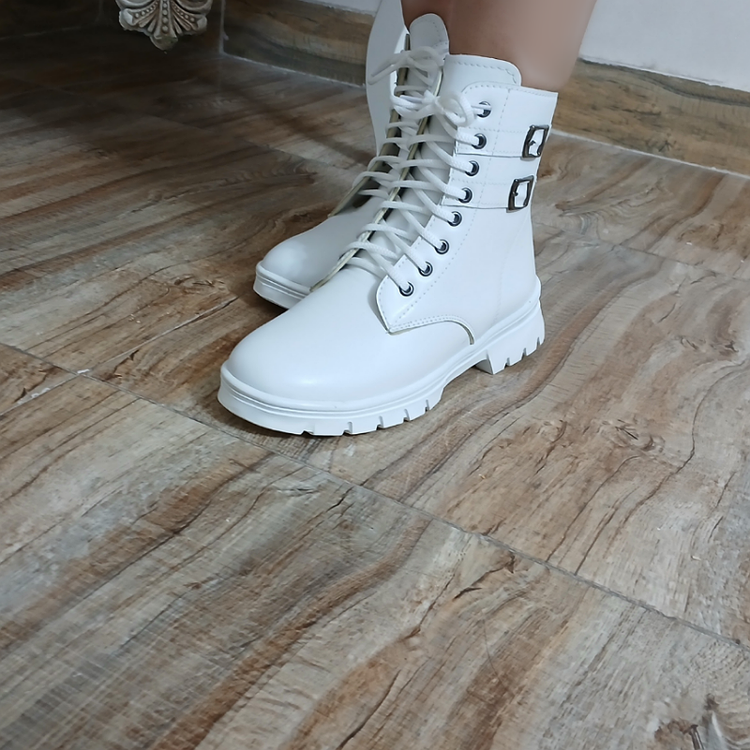 پوتین زنانه