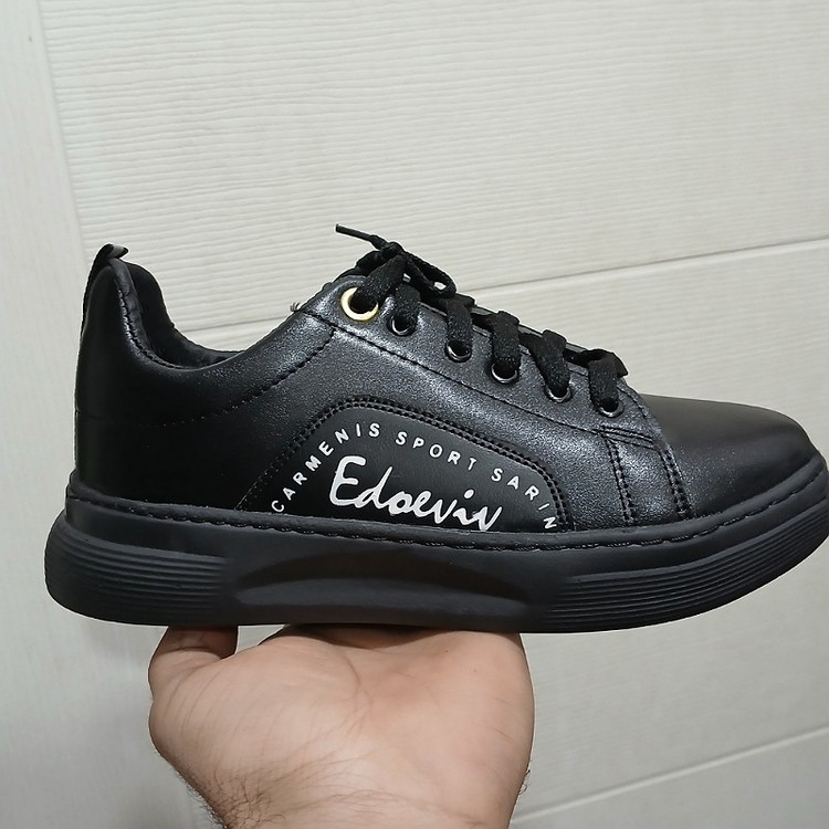 کتونی زنانه