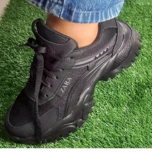 کتونی لژدار