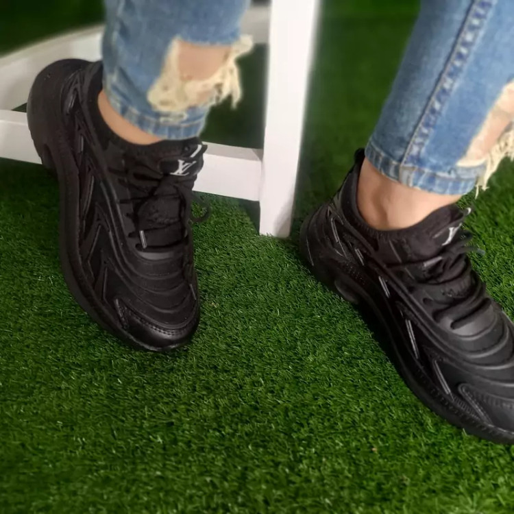 کتونی زنانه