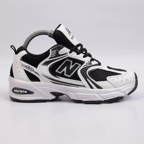 کتونی new balance