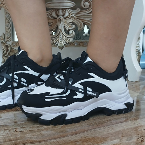 کتونی لژدار